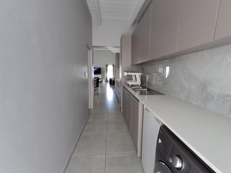 3 Bedroom Property for Sale in Britannia Bay Western Cape